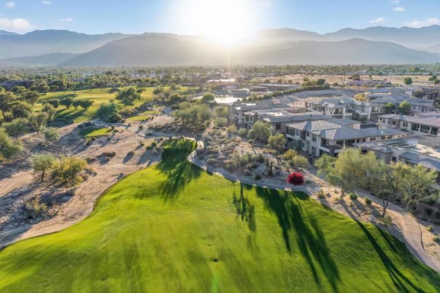 1102 Retreat Circle, Palm Desert, CA 92260