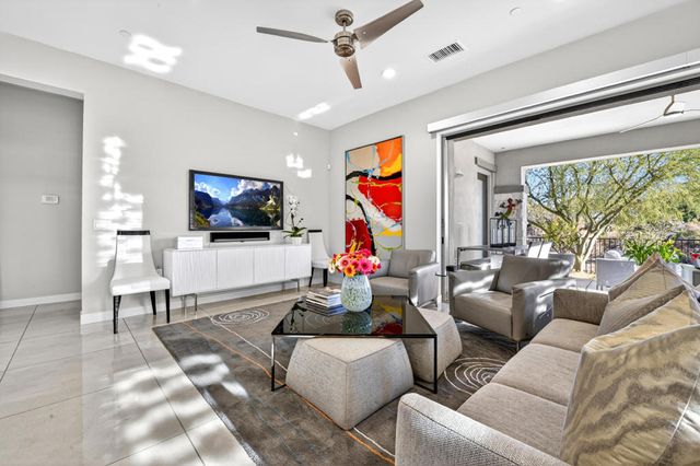 1102 Retreat Circle, Palm Desert, CA 92260