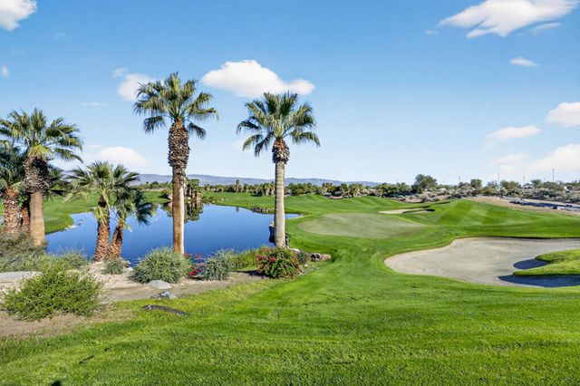 1102 Retreat Circle, Palm Desert, CA 92260