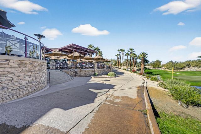 1102 Retreat Circle, Palm Desert, CA 92260