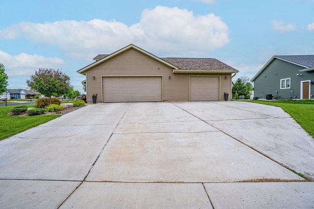 1930 Sloan Street, Eau Claire, WI 54703