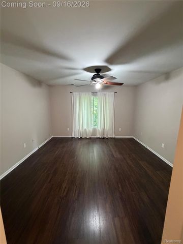 3695 Eagle Creek Drive, Shelby Charter Township, MI 48317