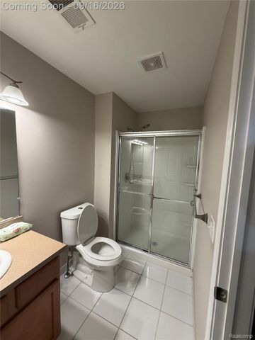 3695 Eagle Creek Drive, Shelby Charter Township, MI 48317