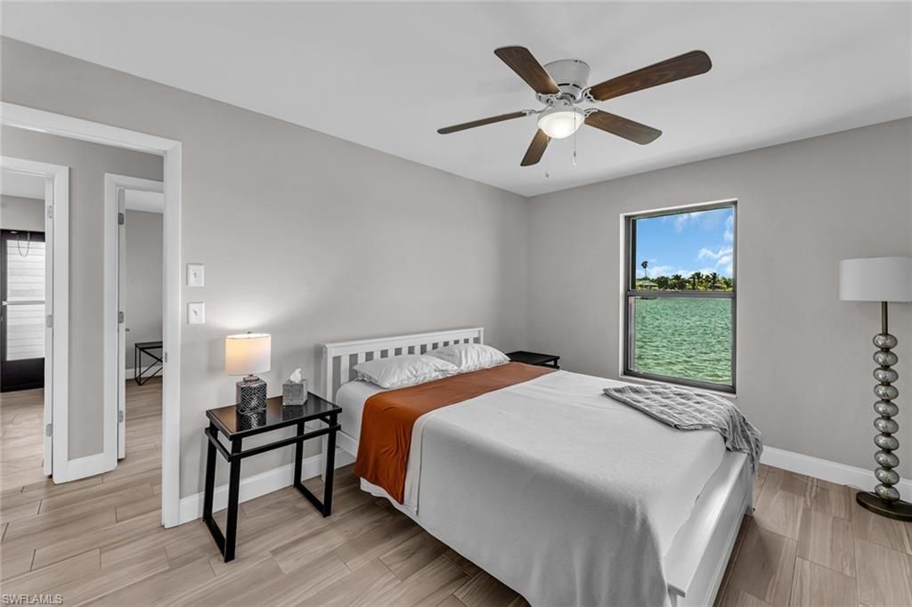 Image 16 of property listing at 219 SE 19th CT, Cape Coral, FL 33990