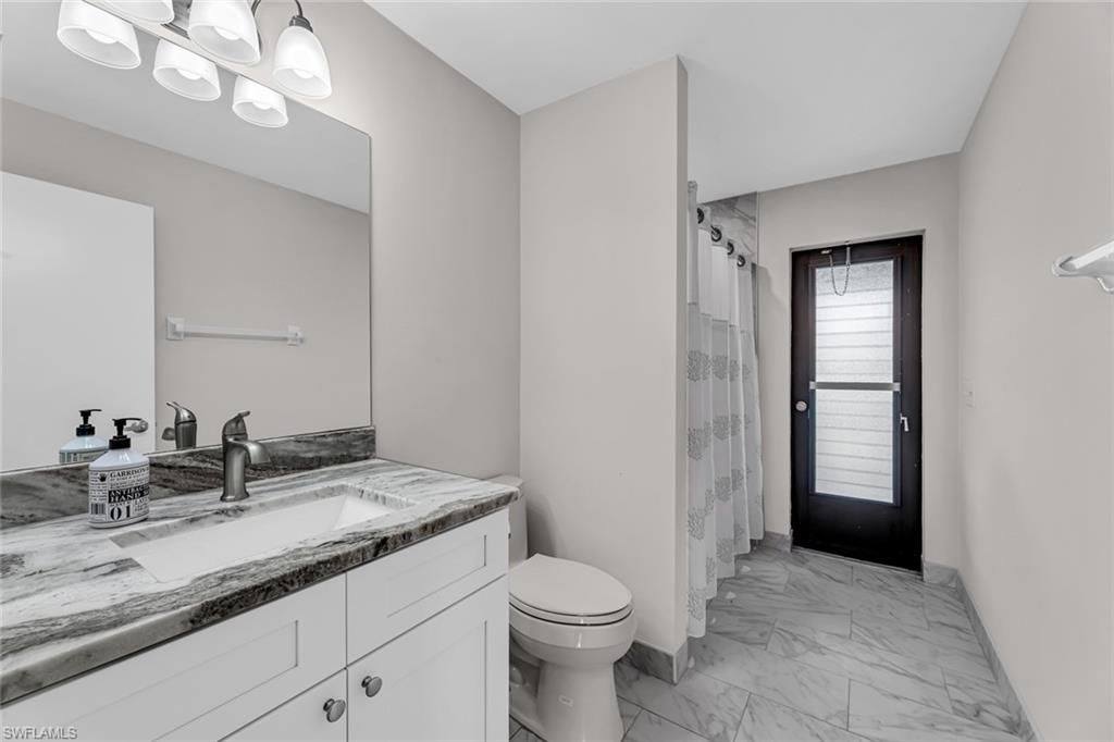 Image 17 of property listing at 219 SE 19th CT, Cape Coral, FL 33990