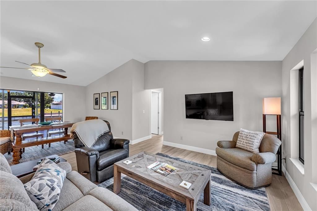 Image 21 of property listing at 219 SE 19th CT, Cape Coral, FL 33990