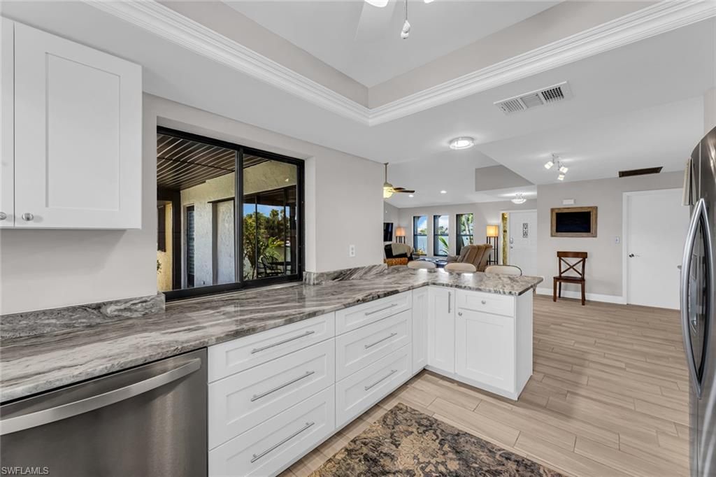 Image 31 of property listing at 219 SE 19th CT, Cape Coral, FL 33990