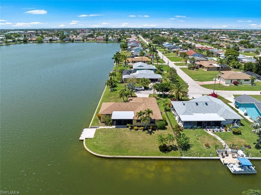 Image 42 of property listing at 219 SE 19th CT, Cape Coral, FL 33990