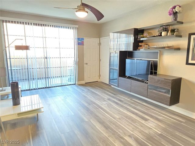 5154 South JONES Boulevard 102, Las Vegas, NV 89118