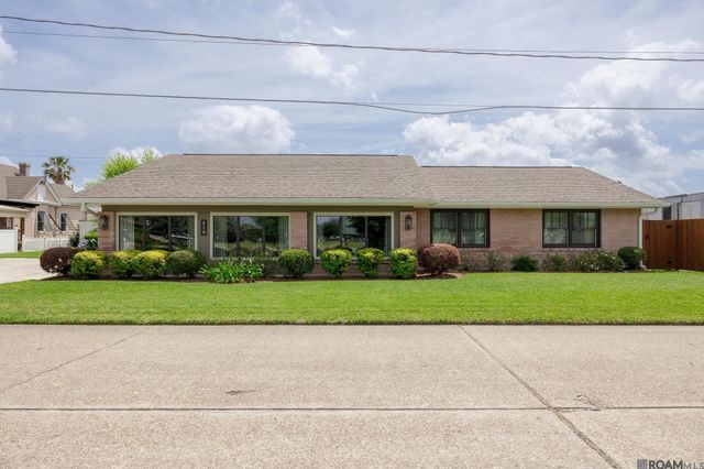219 Canal St, Lockport, LA 70374