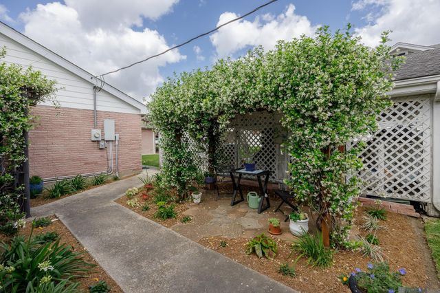 219 Canal St, Lockport, LA 70374