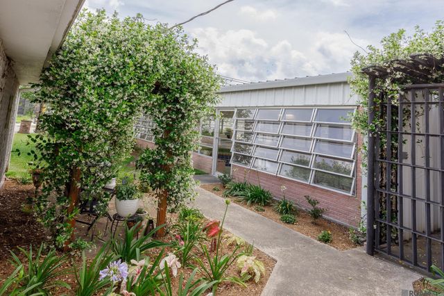 219 Canal St, Lockport, LA 70374