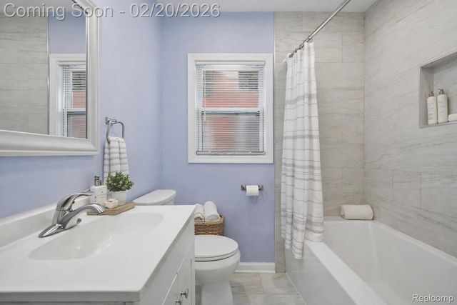 16863 Tracey Street, Detroit, MI 48235