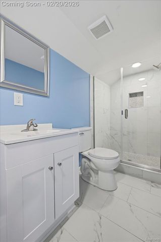 16863 Tracey Street, Detroit, MI 48235