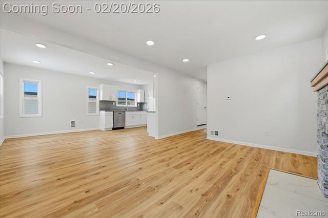 16863 Tracey Street, Detroit, MI 48235