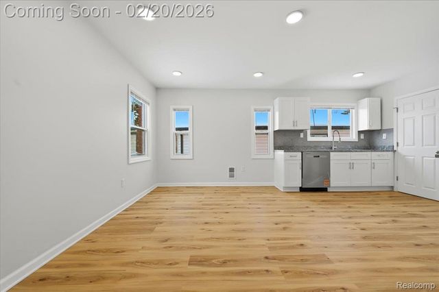 16863 Tracey Street, Detroit, MI 48235