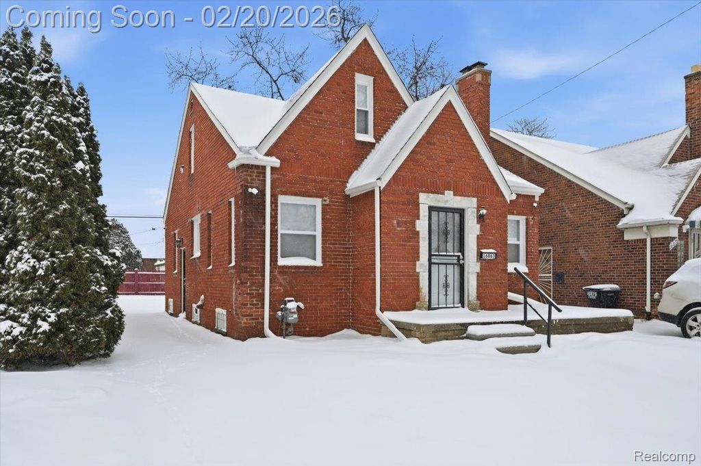 16863 Tracey Street, Detroit, MI 48235