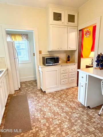 2849 Latonia Boulevard, Toledo, OH 43606