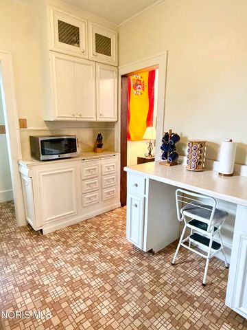2849 Latonia Boulevard, Toledo, OH 43606