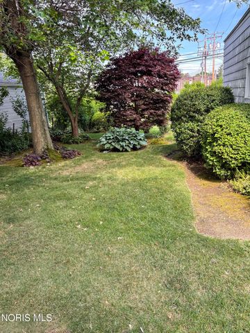2849 Latonia Boulevard, Toledo, OH 43606