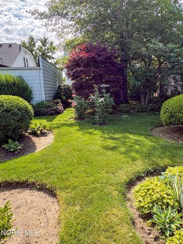2849 Latonia Boulevard, Toledo, OH 43606
