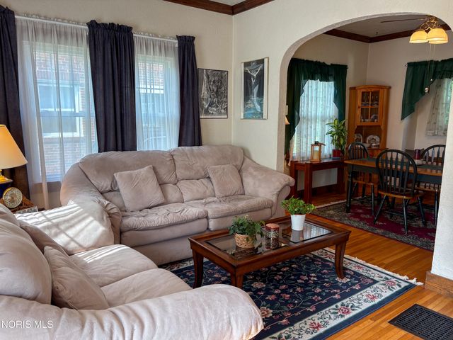 2849 Latonia Boulevard, Toledo, OH 43606