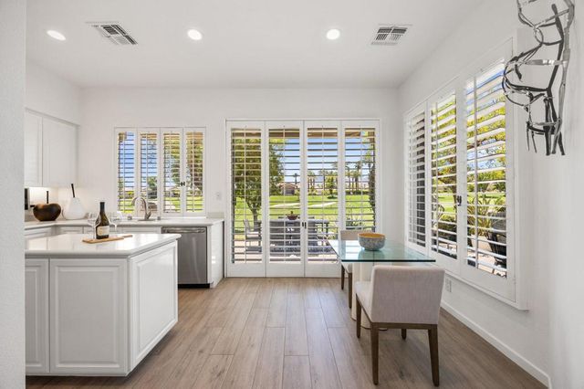 763 Box Canyon Trail, Palm Desert, CA 92211