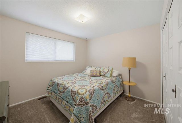 5300 N Warrington Dr., Boise, ID 83704