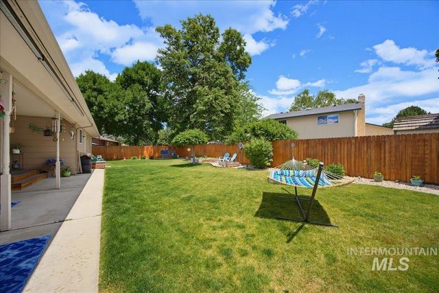 5300 N Warrington Dr., Boise, ID 83704