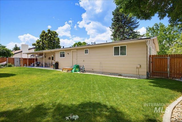 5300 N Warrington Dr., Boise, ID 83704