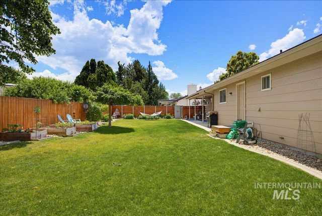 5300 N Warrington Dr., Boise, ID 83704