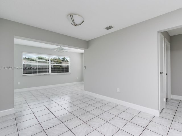 11461 NW 32nd Pl, Sunrise, FL 33323
