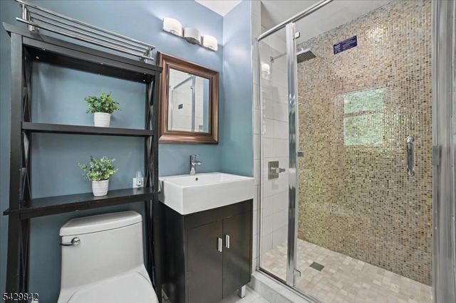 7 Molly Stark Dr, Morris Twp., NJ 07960