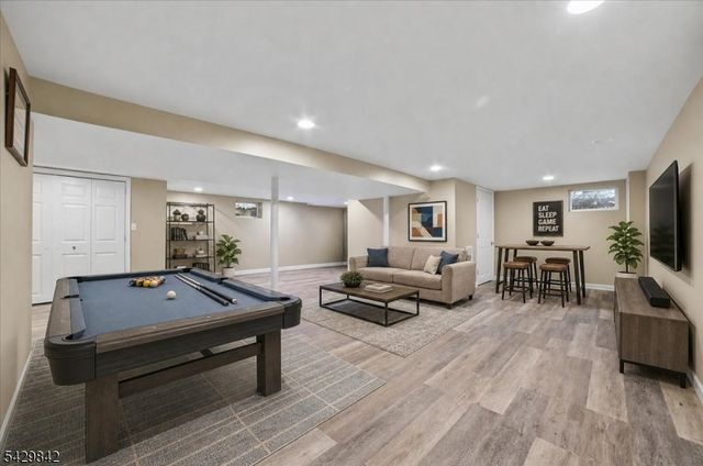 7 Molly Stark Dr, Morris Twp., NJ 07960