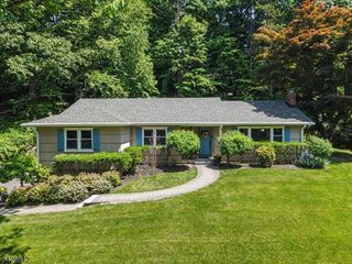 7 Molly Stark Dr, Morris Twp., NJ 07960