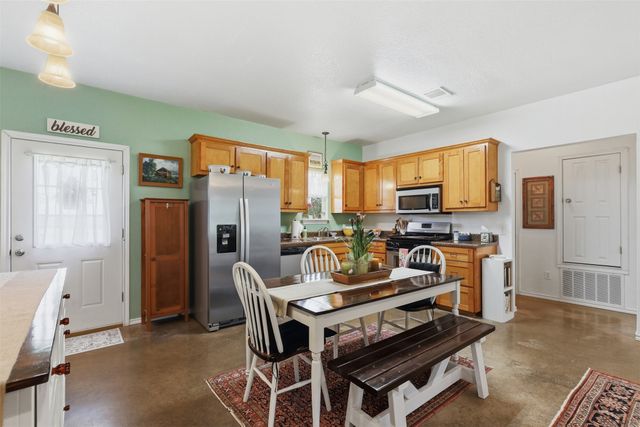 5770 W Highway 199, Springtown, TX 76082