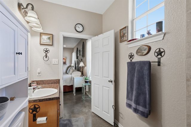 5770 W Highway 199, Springtown, TX 76082