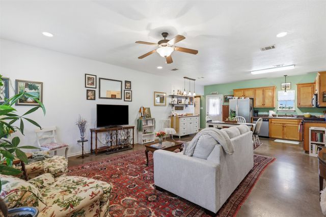5770 W Highway 199, Springtown, TX 76082