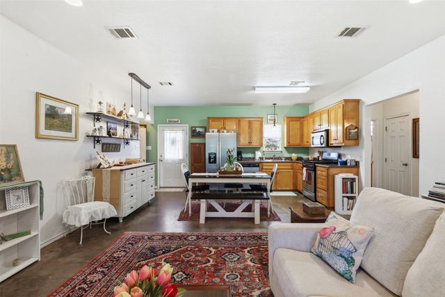 5770 W Highway 199, Springtown, TX 76082