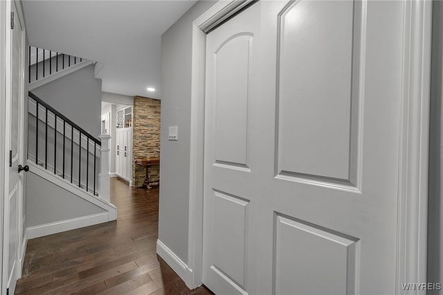 210 Breezewood Common, Amherst, NY 14051