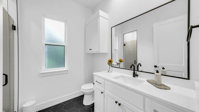 141 Lakeside Drive, Lipan, TX 76462