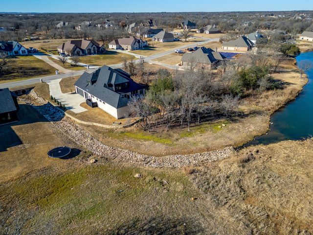 141 Lakeside Drive, Lipan, TX 76462