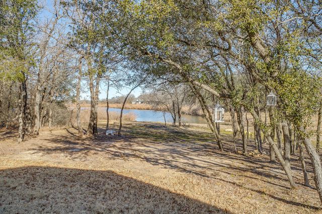 141 Lakeside Drive, Lipan, TX 76462