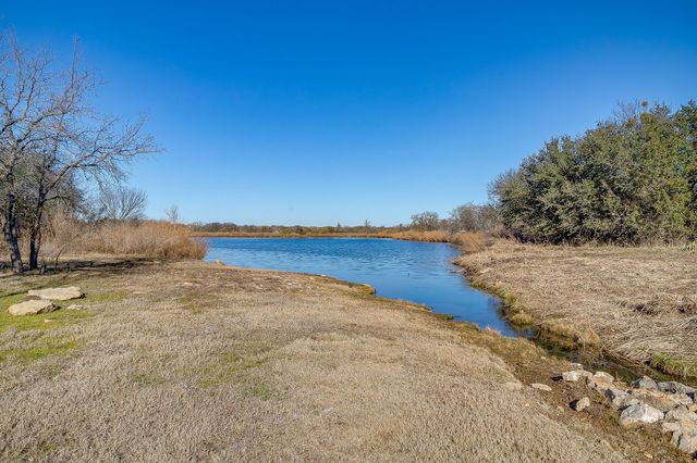 141 Lakeside Drive, Lipan, TX 76462
