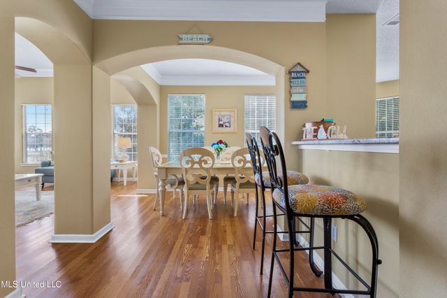 2252 Beach Drive, 205, Gulfport, MS 39507