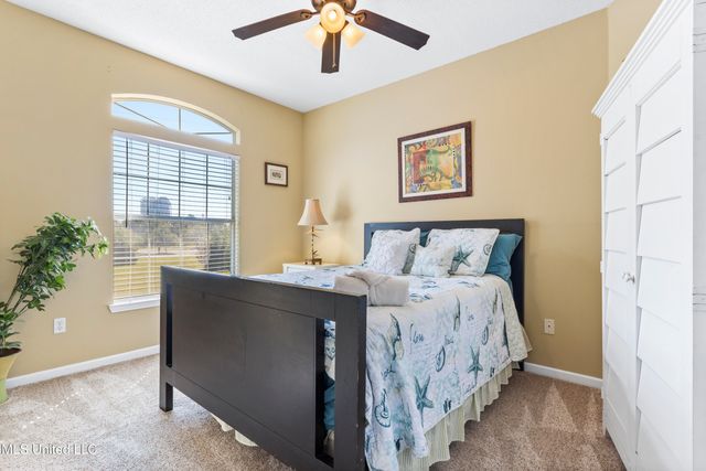 2252 Beach Drive, 205, Gulfport, MS 39507