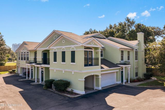 2252 Beach Drive, 205, Gulfport, MS 39507