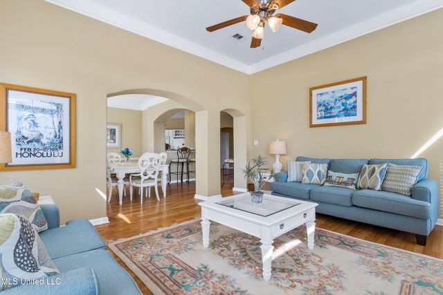 2252 Beach Drive, 205, Gulfport, MS 39507