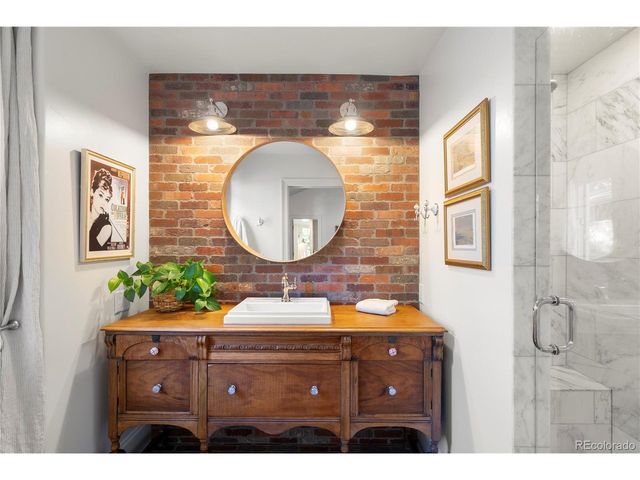 2566 S Clayton St, Denver, CO 80210