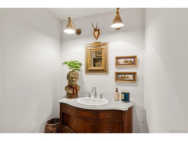 2566 S Clayton St, Denver, CO 80210